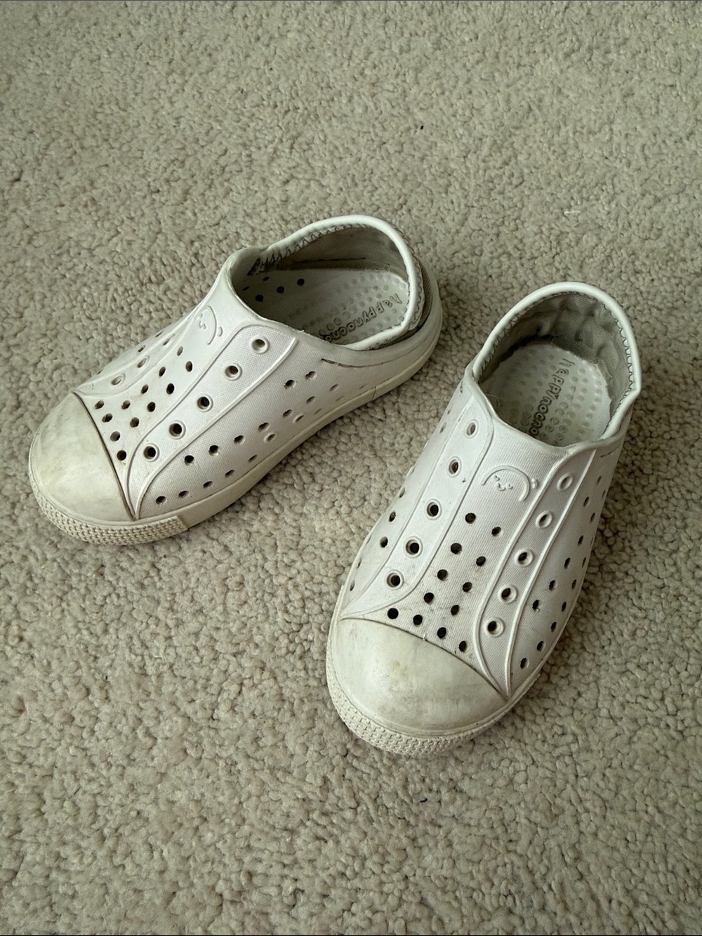 Happy Nocnoc Water Shoes in White